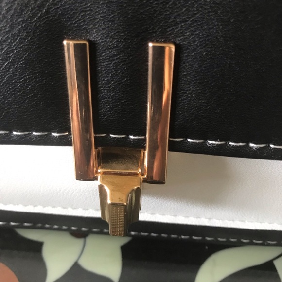 PU LEATHER HANDBAG. Size 200x90x130mm. BUY 2 ITEMS GET 50% ON THE 3RD ITEM - Picture 17 of 17